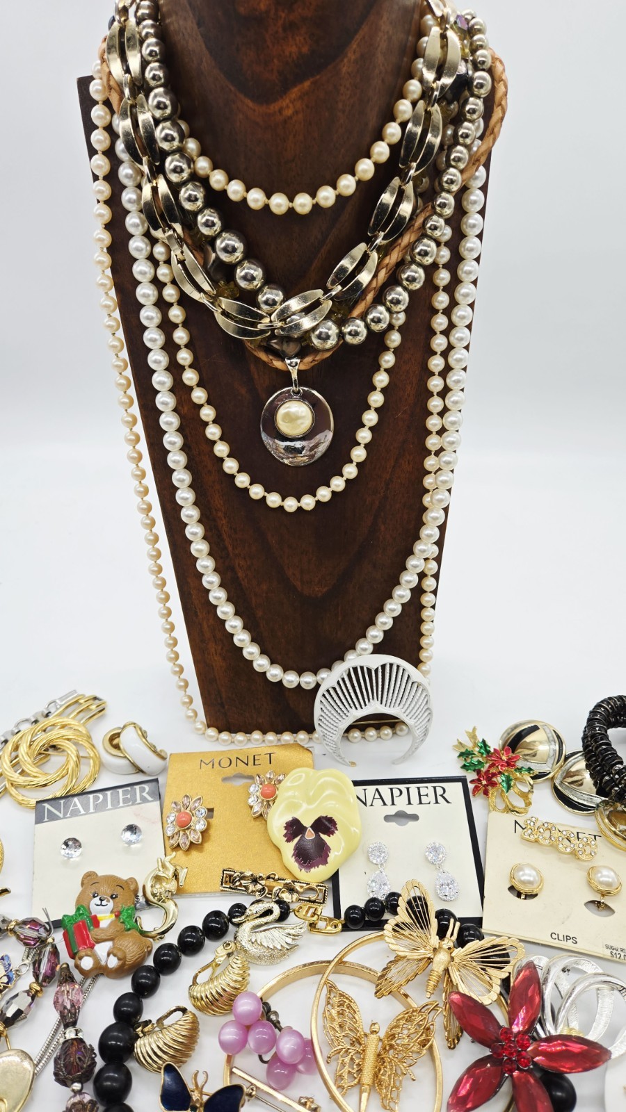 Vintage Jewelry Lot Monet Park Lane Trifari Napier Necklace Brooch Earrings 74pc