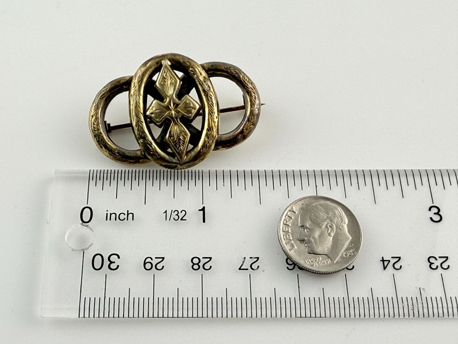 Antique Victorian Era Unmarked Gold Fill Pin Brooch 4.5g 1.5 Inch Width AS IS