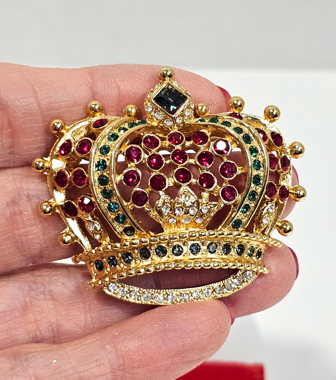 Kenneth Jay Lane crown brooch multicolor signed KJL with red pouch