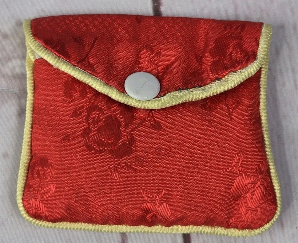 Vtg Faux Knotted Pearl Necklace Fish Hook Clasp Japan 18″ Red Oriental Pouch
