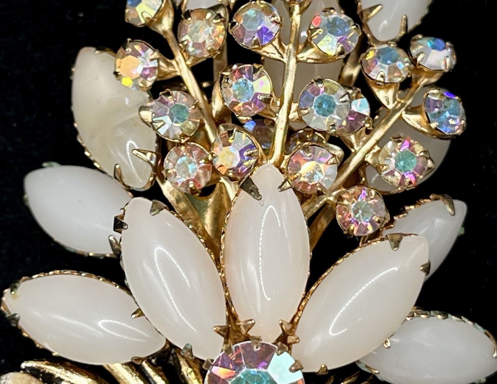 1950’s-60’s Pale Pink Marquise & AB rhinestone floral Spray Bouquet Brooch 2.85”