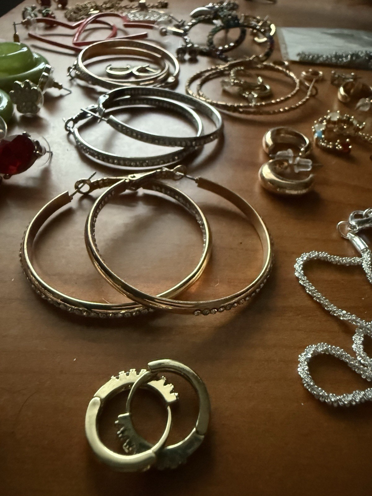 Lot 35+ Modern FASHION JEWELRY Rings, Necklaces, Earrings All Wearable!!