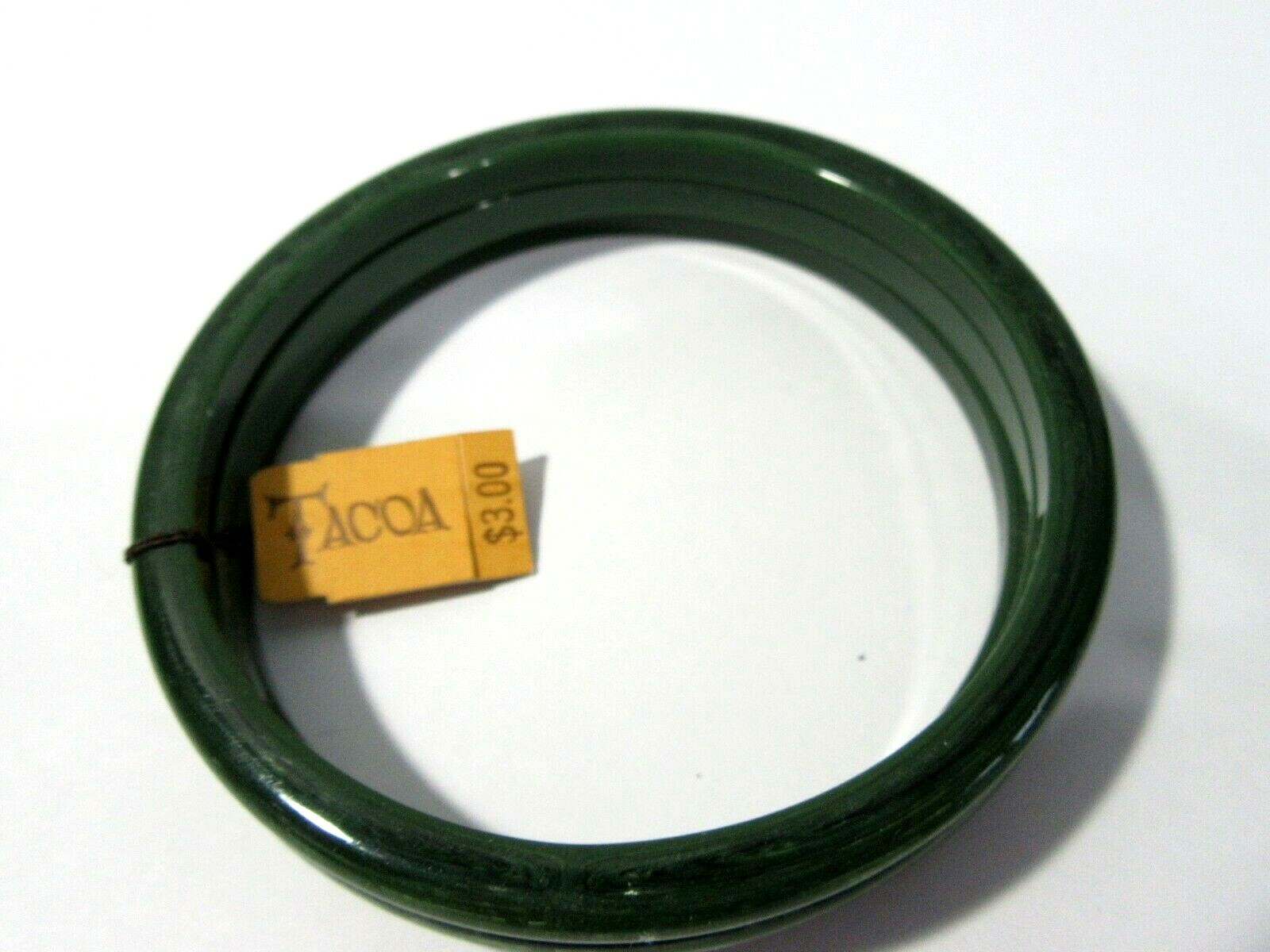 DARK GREEN WHITE MARBLED SPACER BANGLE BRACELET SET NOS WITH TAGS LUCITE