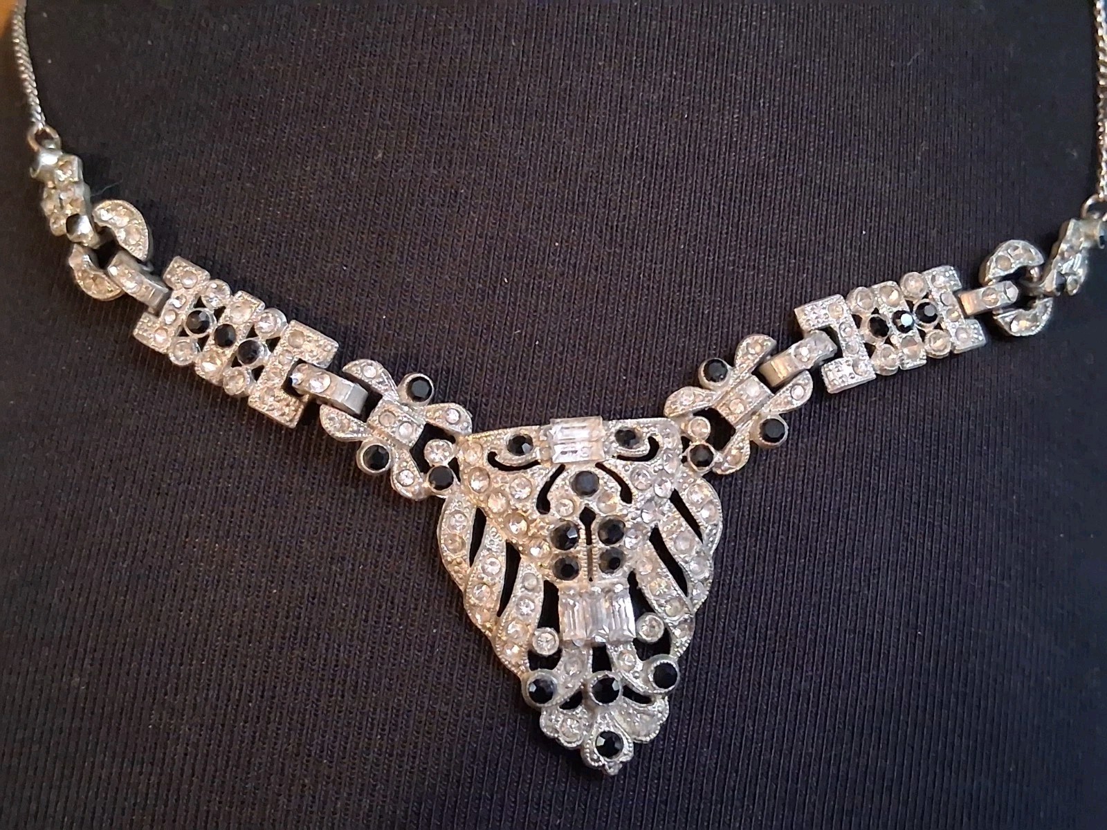 Art deco pot metal geometric style necklace w/black & clear stones
