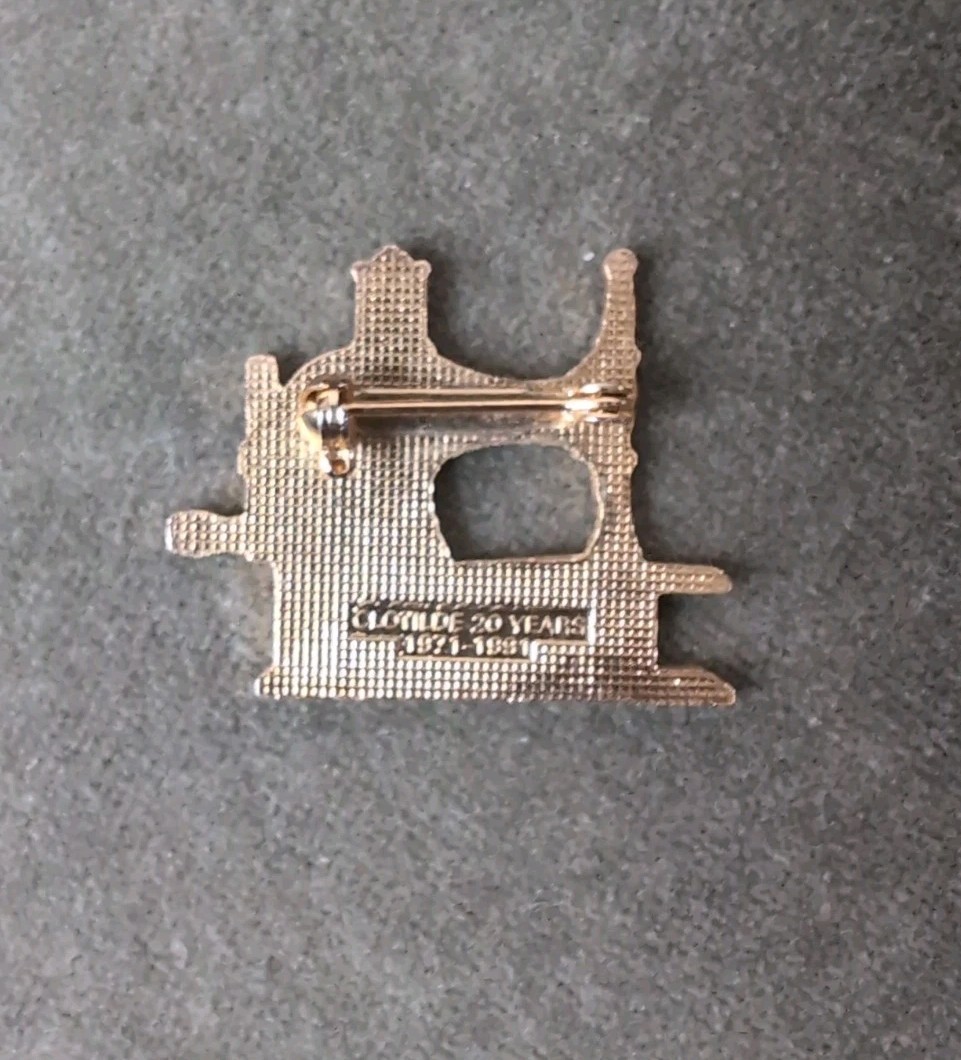 Vtg Clotilde Brooch Scarf Pin Enamel Floral Sewing Machine 20 Years 1971-1991