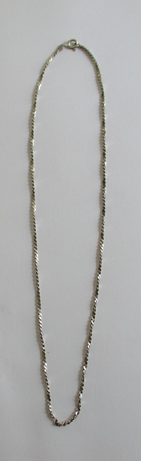 Vintage Lightweight Sterling Silver 925 Serpentine Chain Necklace 17 1/2″ Italy