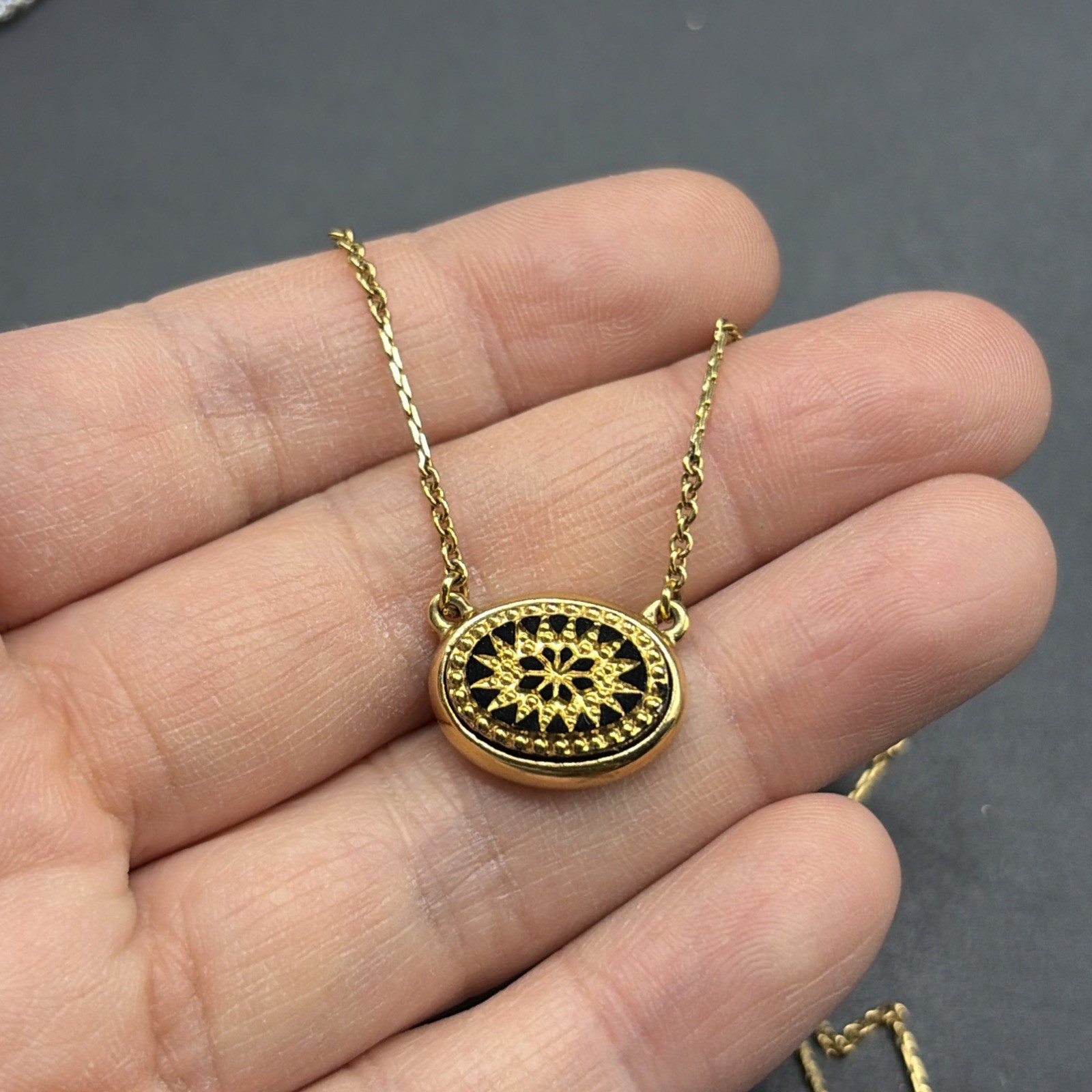 Vintage 1980 Avon Snow Fanasty Necklace Clip On Earring Set Gold Black