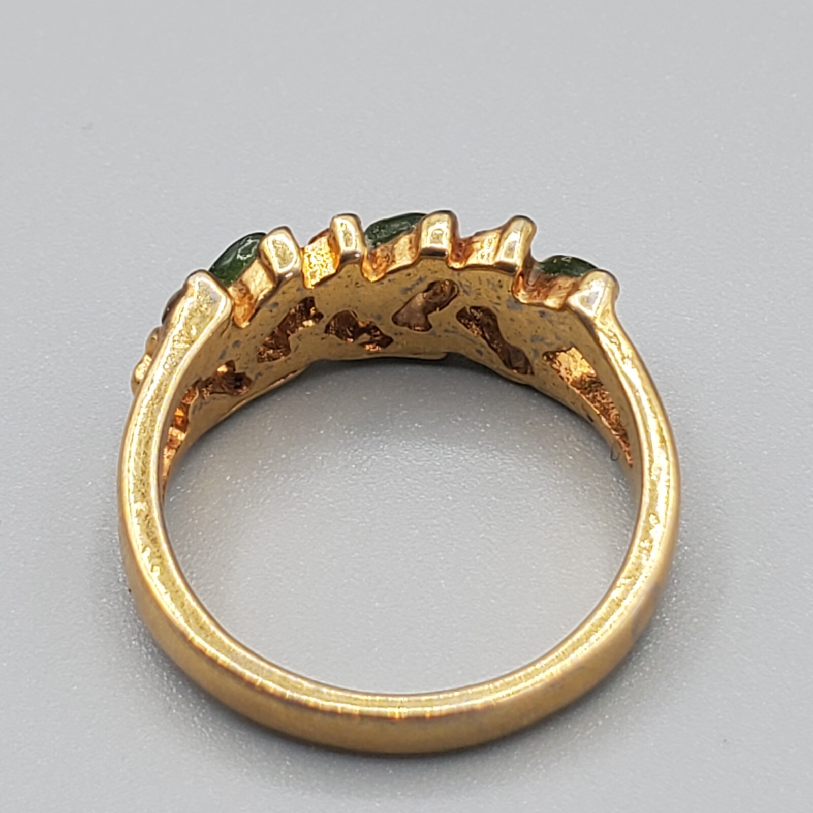 Vintage UNCAS Ring Gold Tone Rhinestone Faux Jade Right Hand Size 6.5