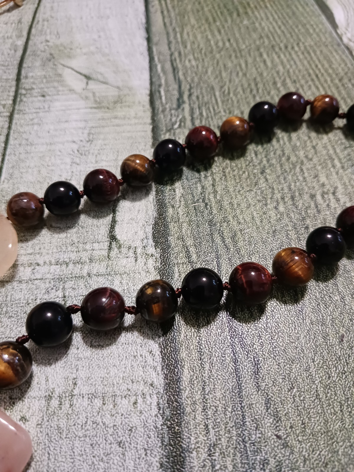 VINTAGE NATURAL YELLOW JADE TIGER’S EYE GEMSTONE NECKLACE 18K WHITE GOLD PLATED