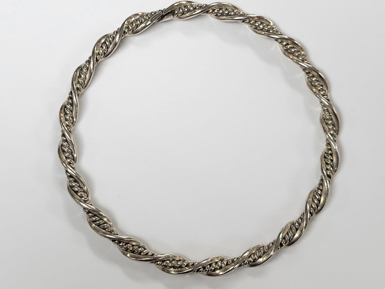 Danecraft Sterling Silver Twisted Design Bangle Bracelet ~ 8″ ~ 21.4g ~ 6-C473