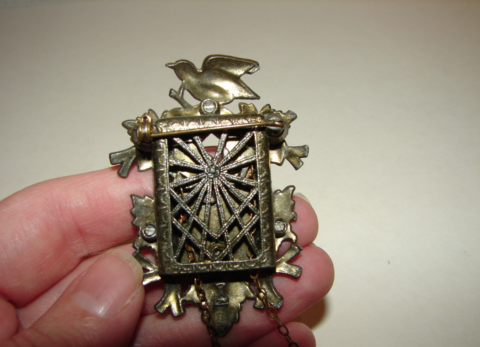 Vintage New England Glass Works Articulated Cuckoo Clock Brooch READ