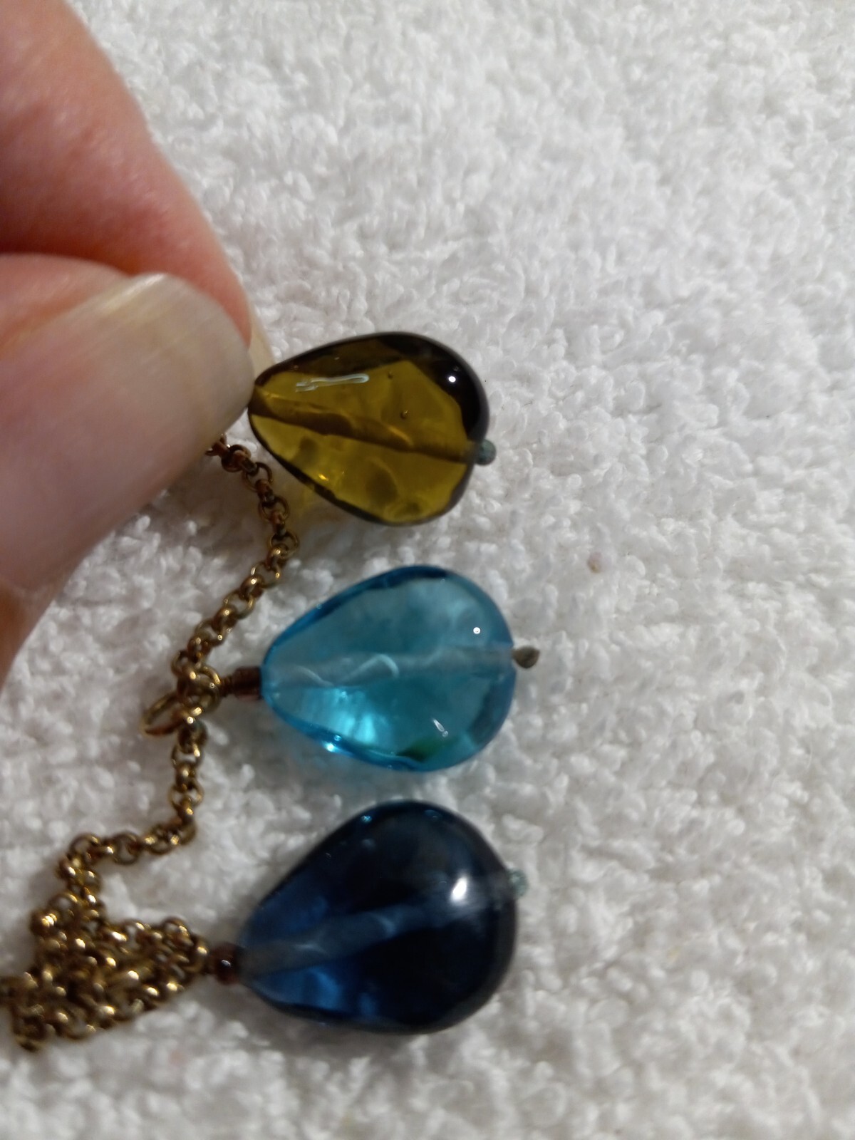 Vintage Glass Graduating Dangle Teardrops Necklace Green Dark & light Blue 18″
