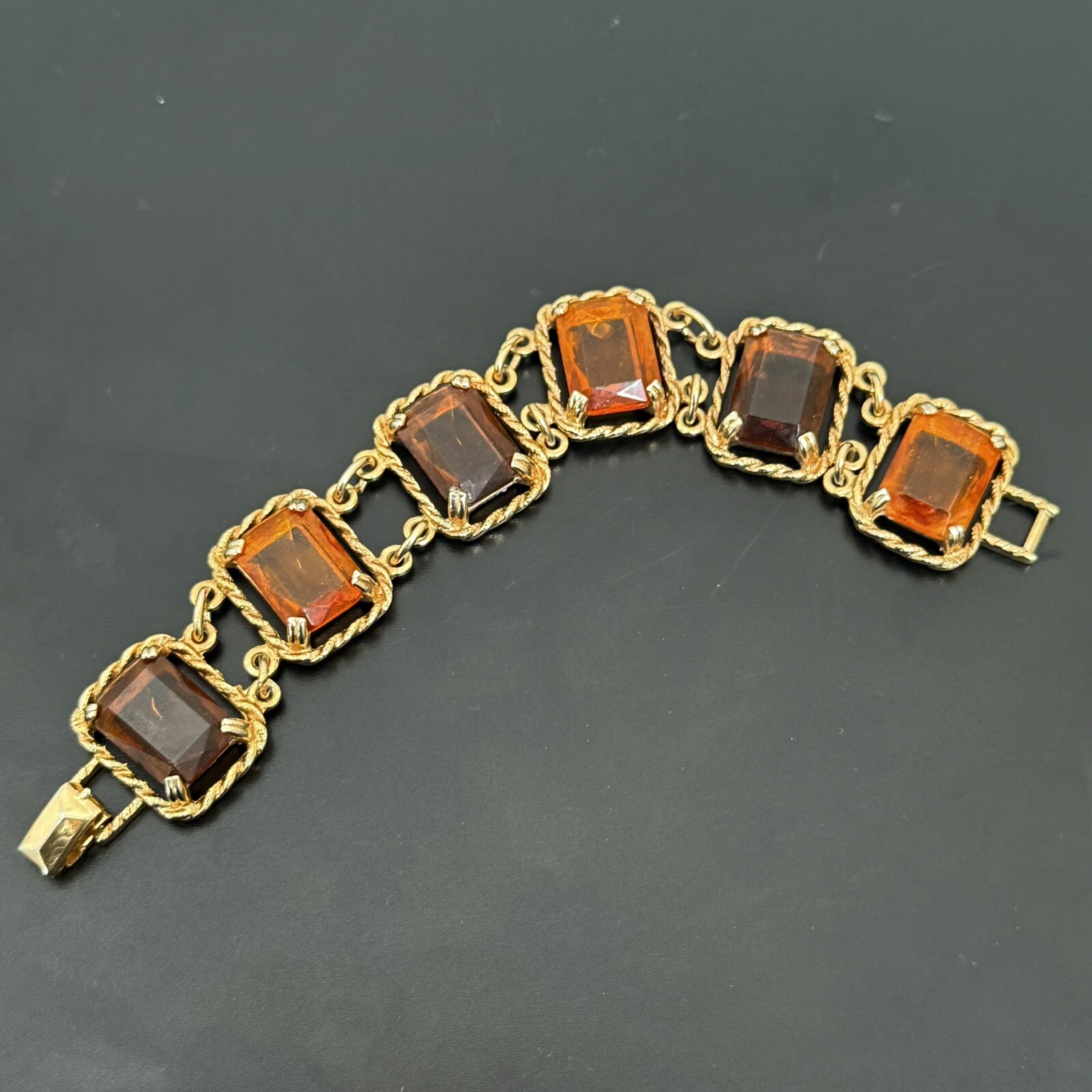 Vintage SARAH COVENTRY Wild Honey Amber Glass 7” Link Bracelet 44g.