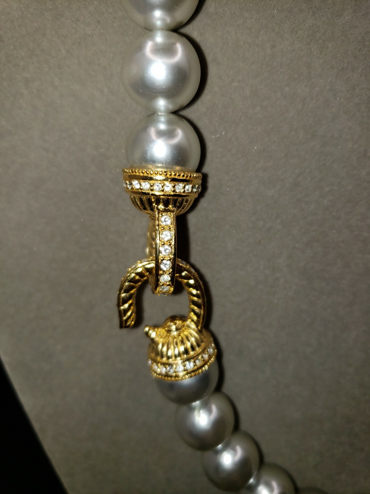 Womens Fashion Jewelry. Gray Faux Pearl Necklace With Gold Tone And Rhinestone