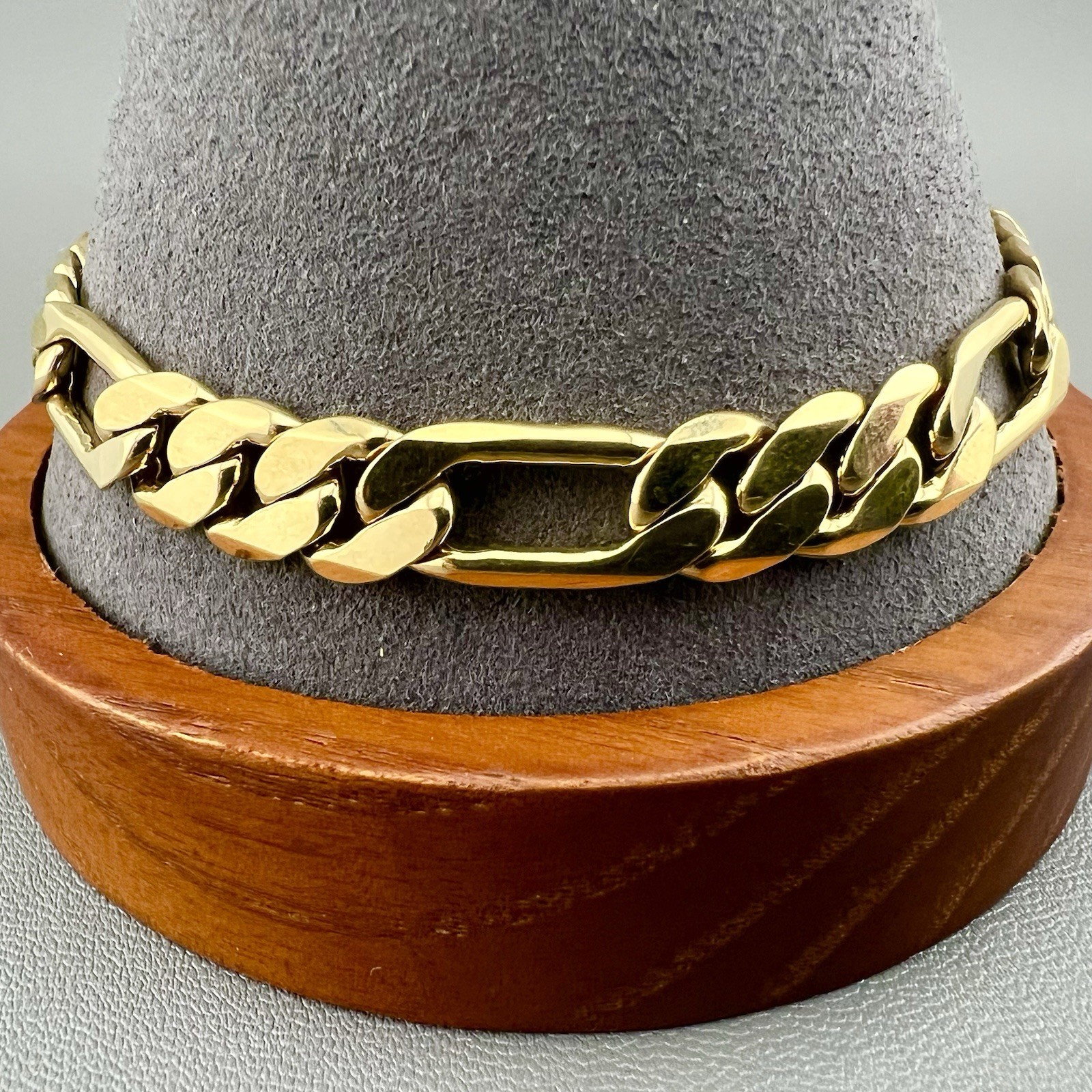 Vintage Figaro Chain Bracelet Gold Tone 8.25”