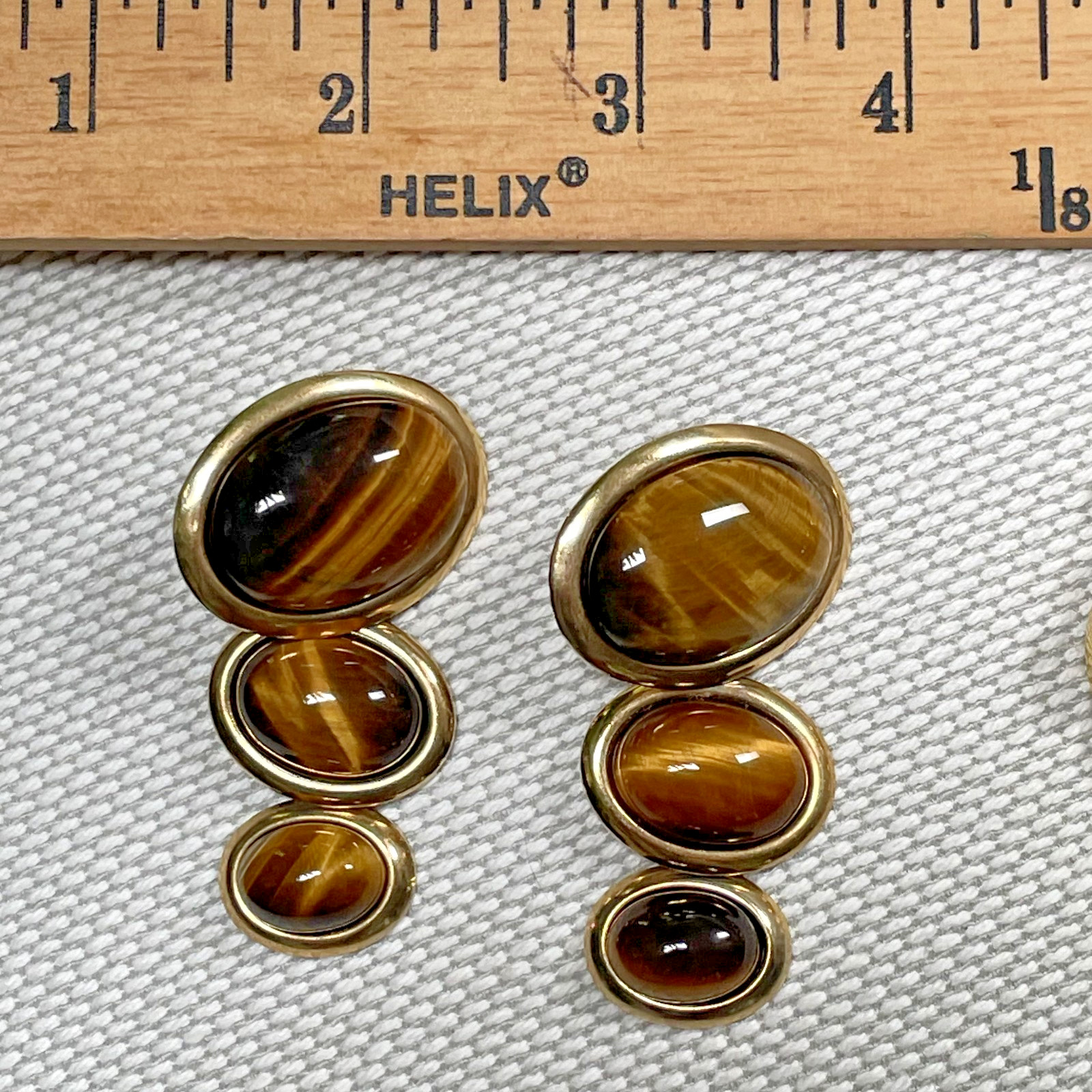 Vintage Oval Cabochons Genuine Tiger’s Eye set in Gold Tone Metal Earrings 80s