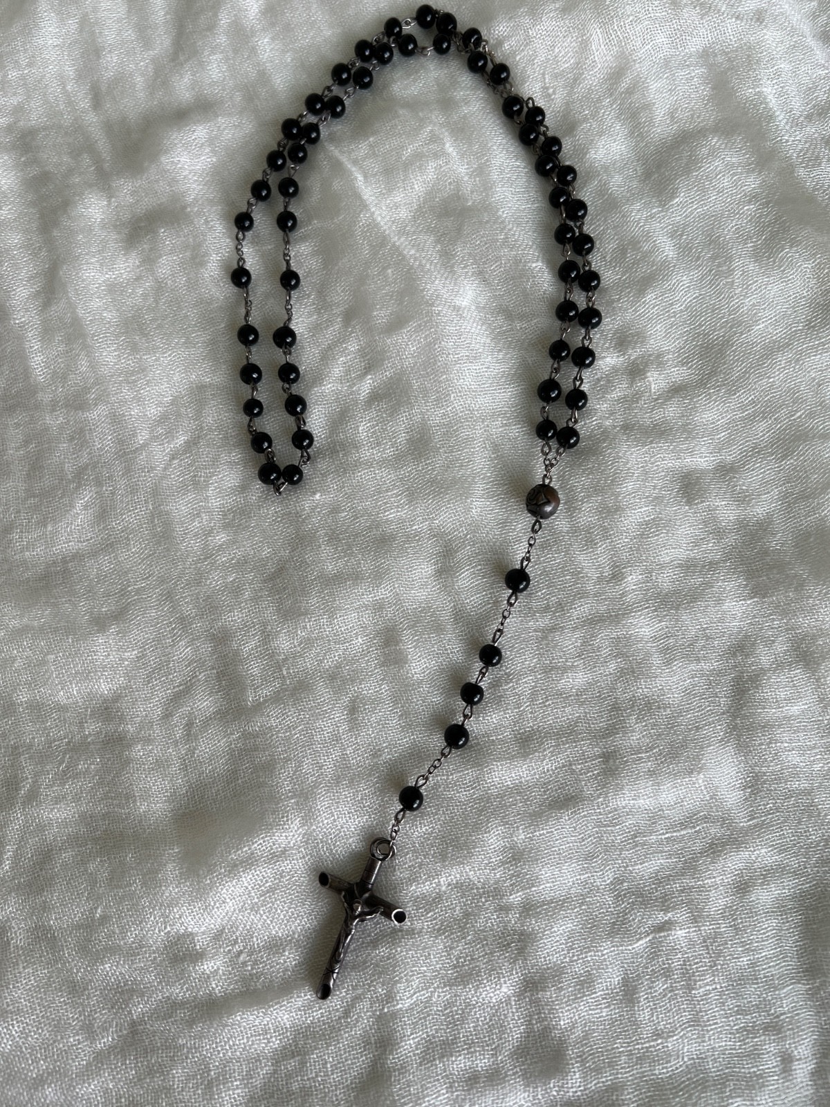 Vintage Black Glass Bead & Silver Tone Rosary 1990s – 20″