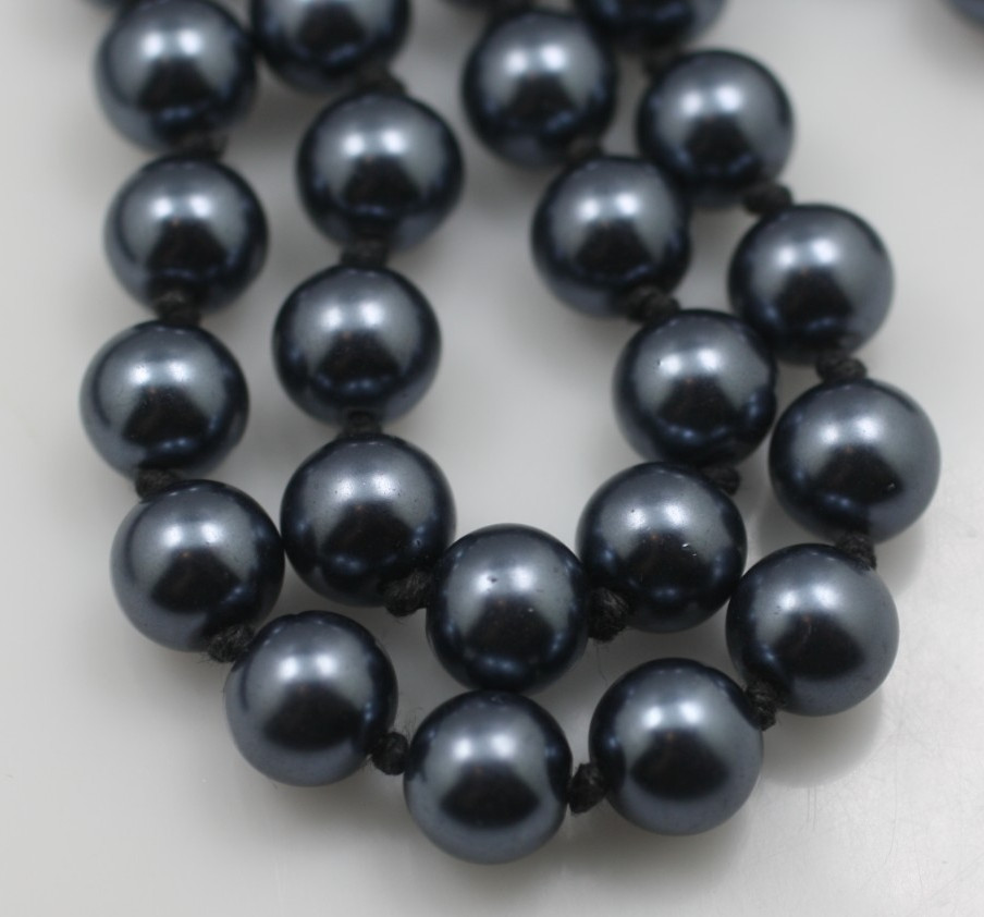 Long 44″ high quality faux 10mm black pearl knotted strand rope necklace