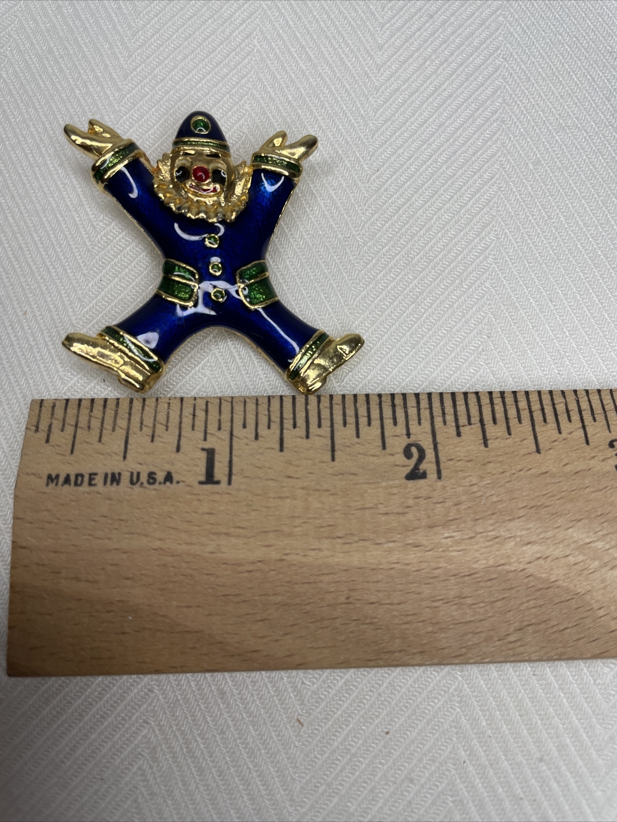 Vintage Blue Red Enamel Clown Brooch Pin Gold Tone 1 1/2″ across
