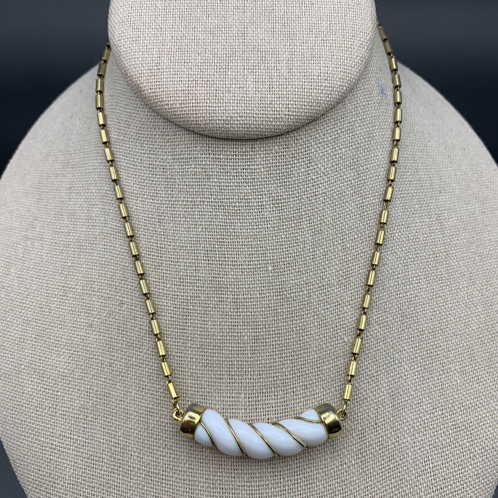 Monet Pendant Necklace Wave Wire Wrapped White Bar Link Gold Tone Vintage