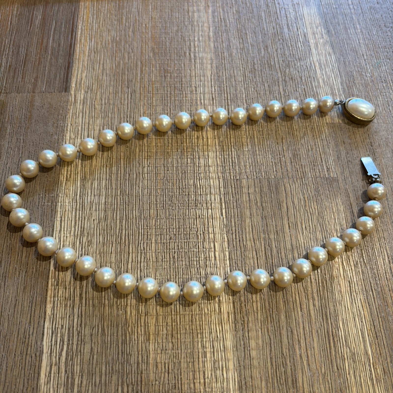 Vintage Ladies Miriam Haskell Signed Necklace – 15″