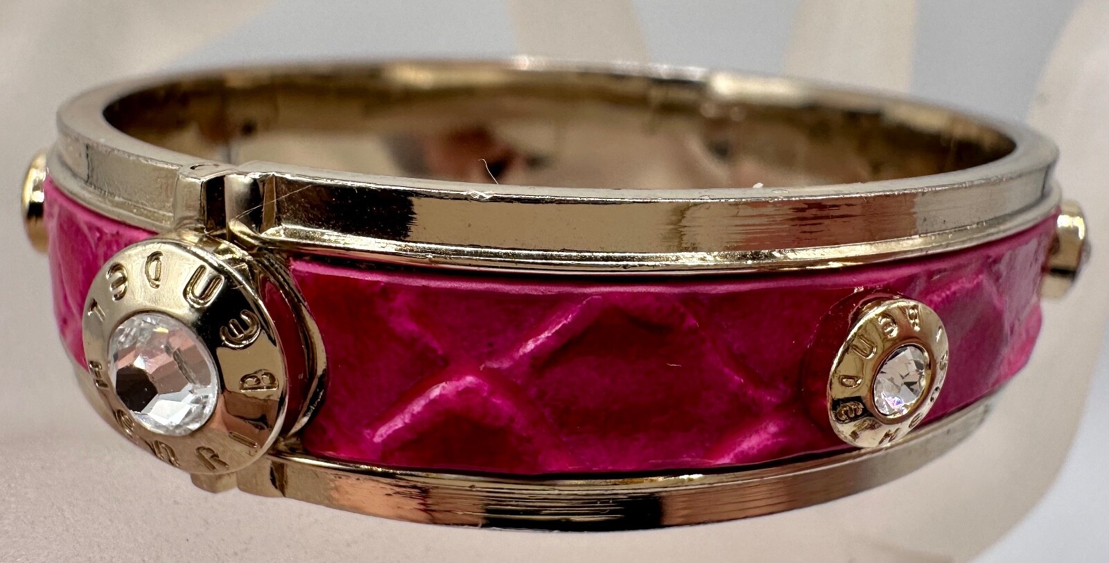 GOLD PLATED CRYSTAL FUCHSIA PINK FAUX SNAKE SKIN HENRI BENDEL NY SIGNED BRACELET