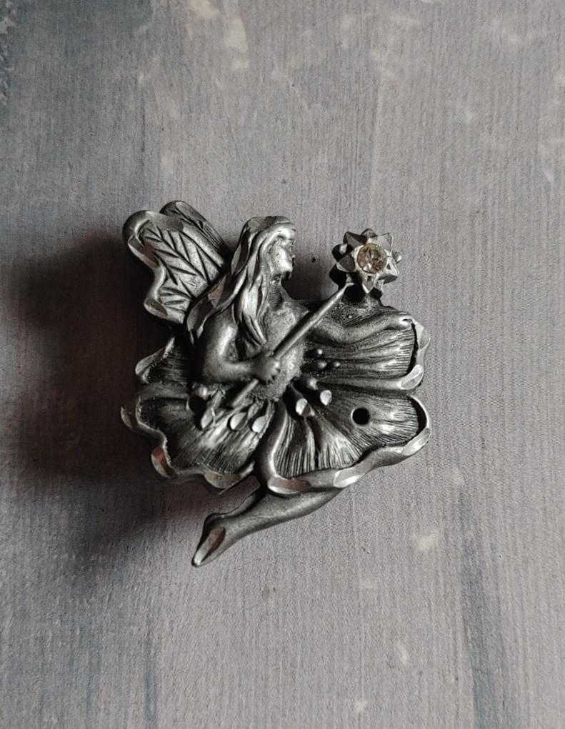 Vintage brooch fairy faerie pewter metal wand crystal rhinestone