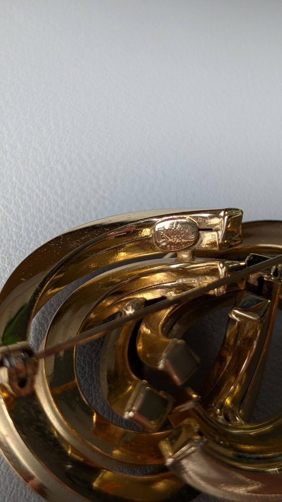 Vintage Grosse Germany Gold Plated Interlocking Infinity Love Knot 1971 Brooch