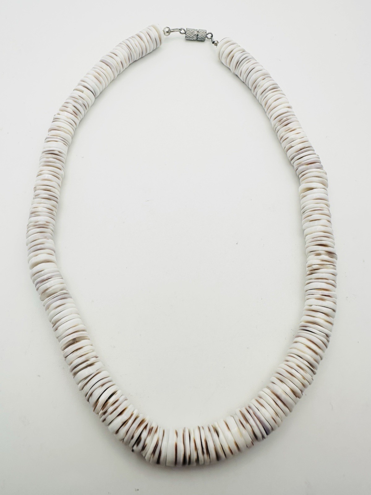 Vintage Shell Necklace 17.5” 10mm