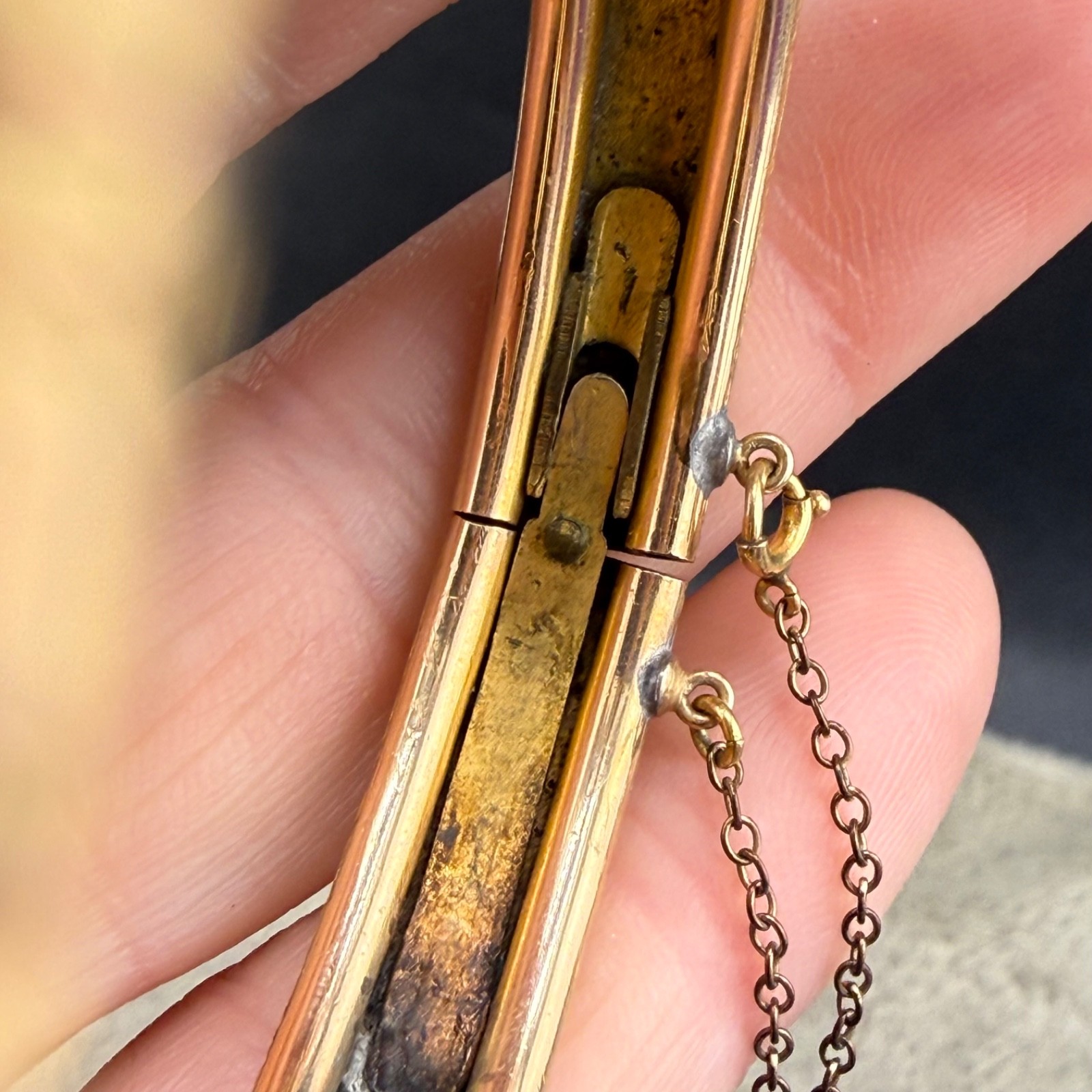 Vintage Bangle Bracelet Embossed Gold Tone Hinged 7”
