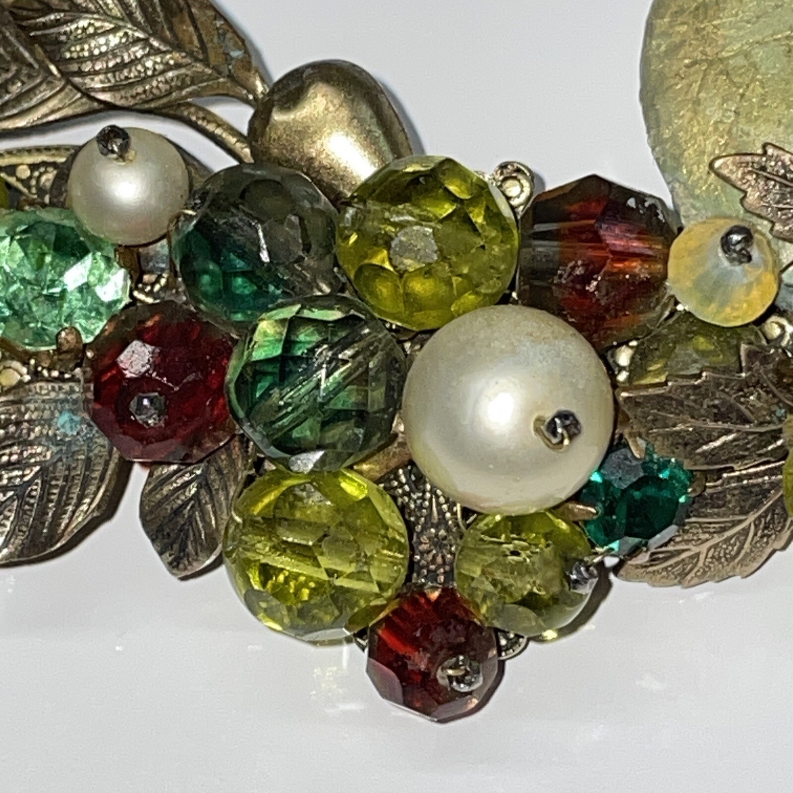 Rare Vintage Miriam Haskell Brooch Pin Gold Tone Faux Pearl Filigree Glows READ