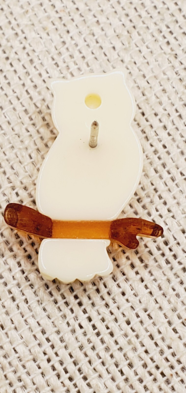 Vintage 1.25″ Avon Lucky Friends Owl Pin White & Brown Lucite brw327
