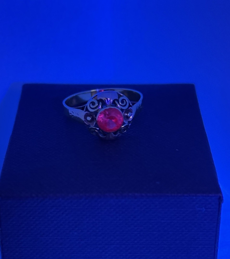 Vintage 14k Gold Ruby Ring Size 7.5 Please See All Pictures & Read Description