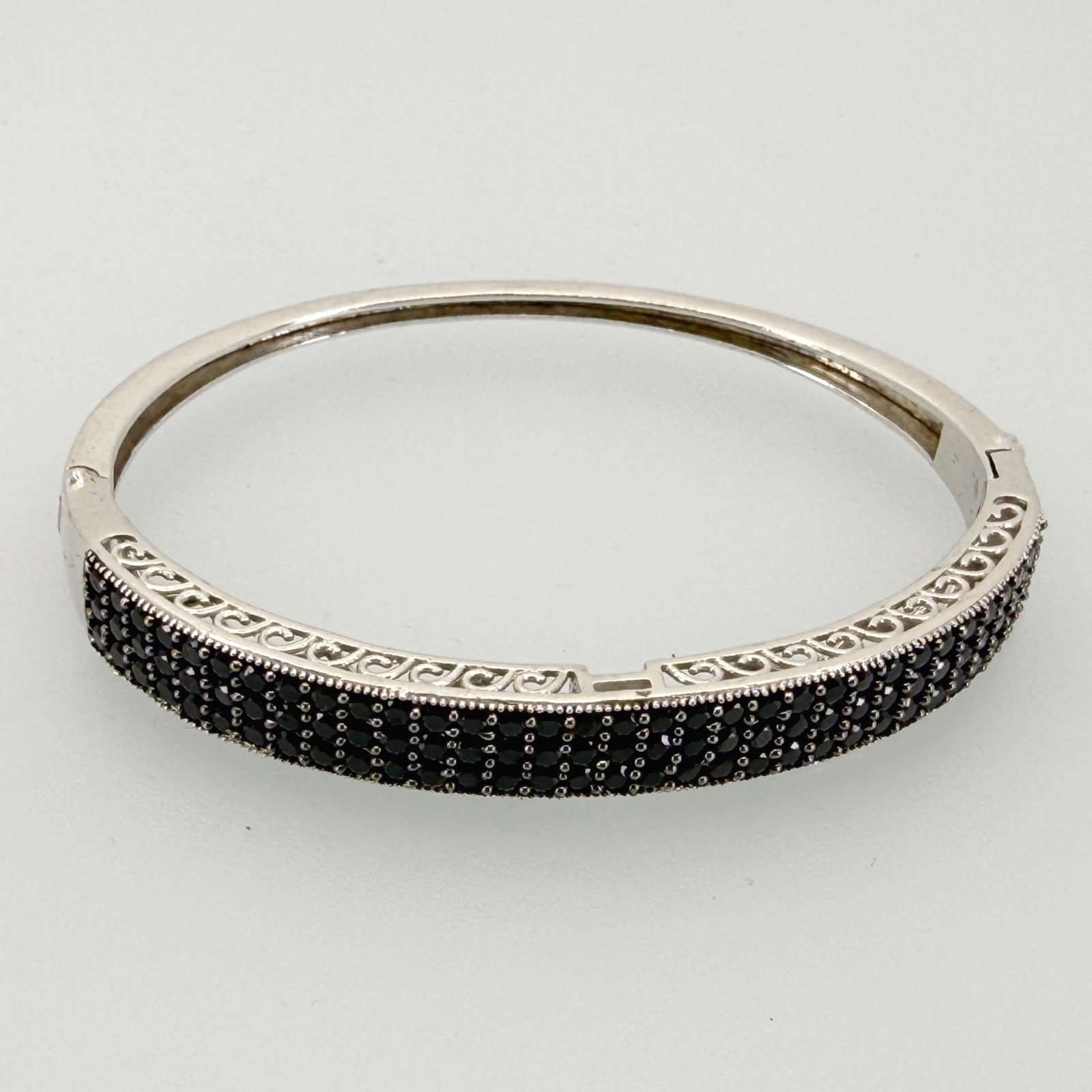 STS Sterling Silver 925 Pave IOLITE? Stone Hinged Bangle 925 STATEMENT Bracelet