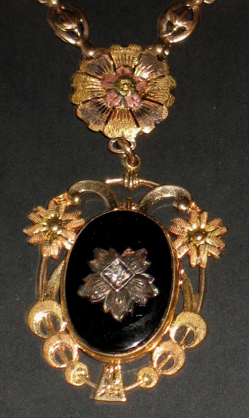 Fabulous Victorian 10k 2 Color Gold Necklace W/Gemstone Black Onyx 12″ Chain