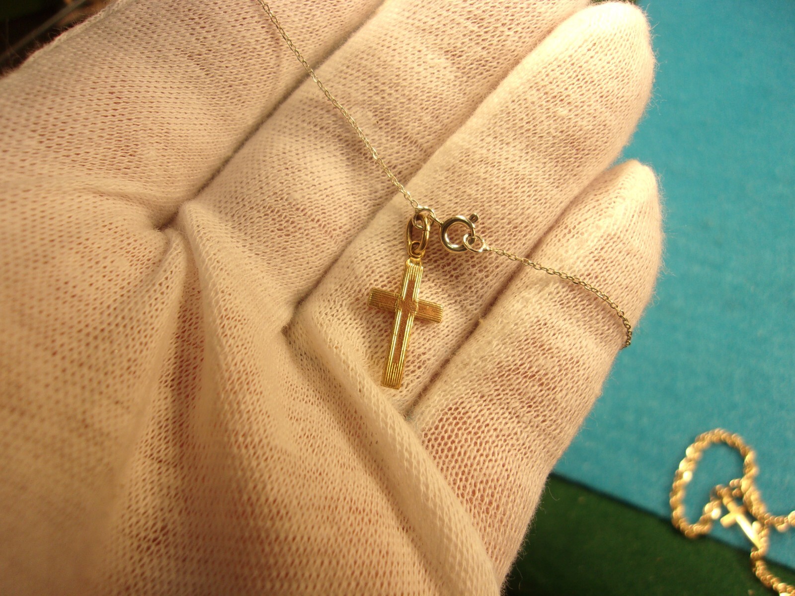 VERY LIGHT WEIGHT VTG STERLING SILVER BRACELET + LITTLE GOLD FILLED CROSS CHARM