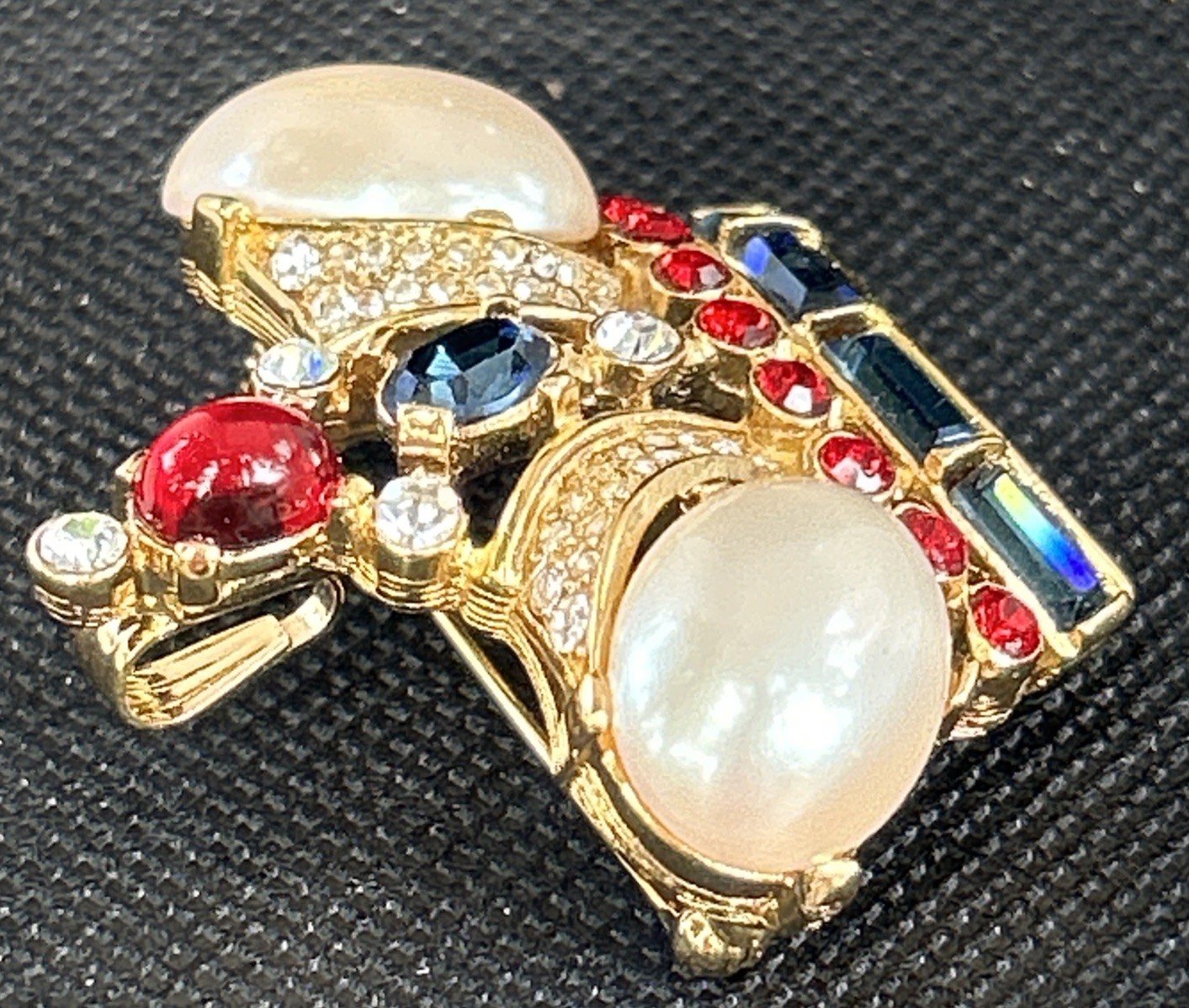 Vintage Trifari Faux Pearl Rhinestone Crown Brooch Pendant Gold Tone Convertible