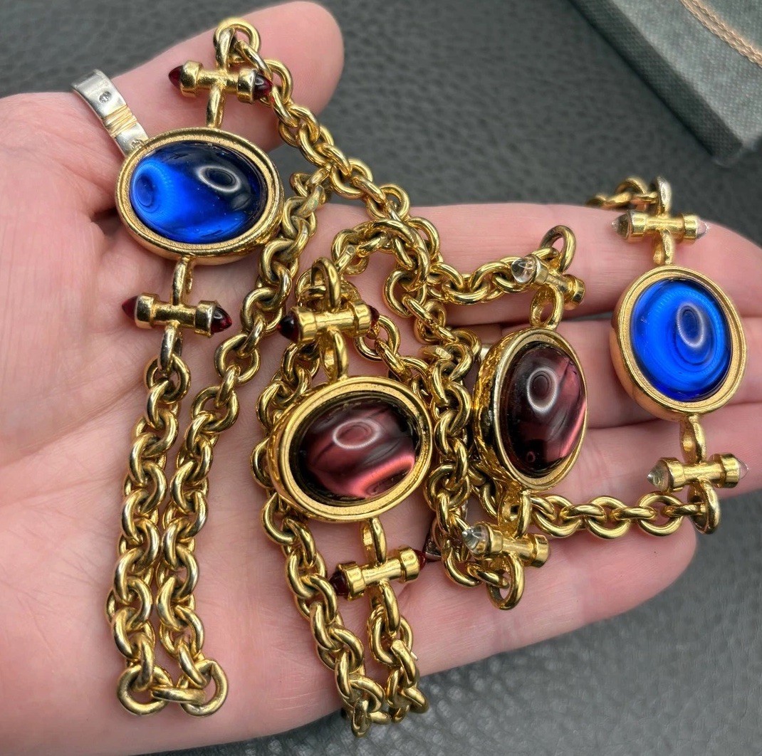 Vintage 80s Monet Gold Tone Gripoix Style Necklace Blue Purple Cabochon Station