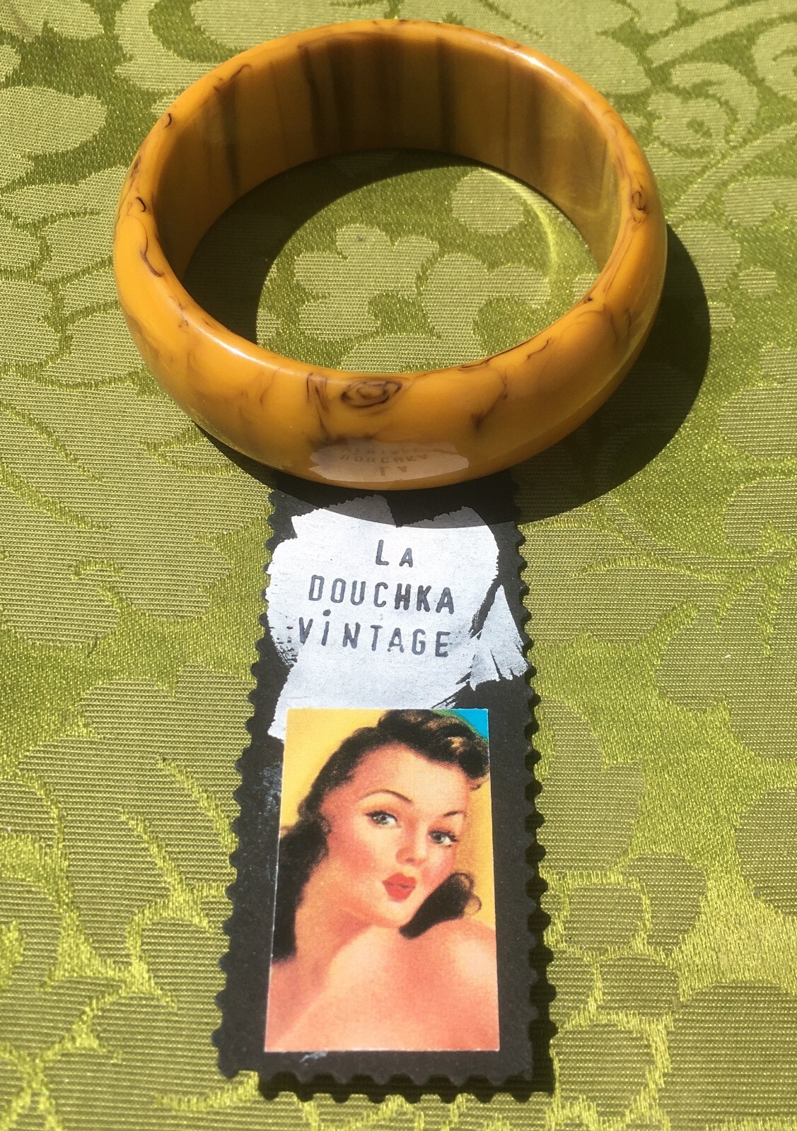 FRENCH 1940s WOMEN WIDE BANGLE BRACELET~YELLOW & BROWN MARBLED BAKELITE~PERFECT