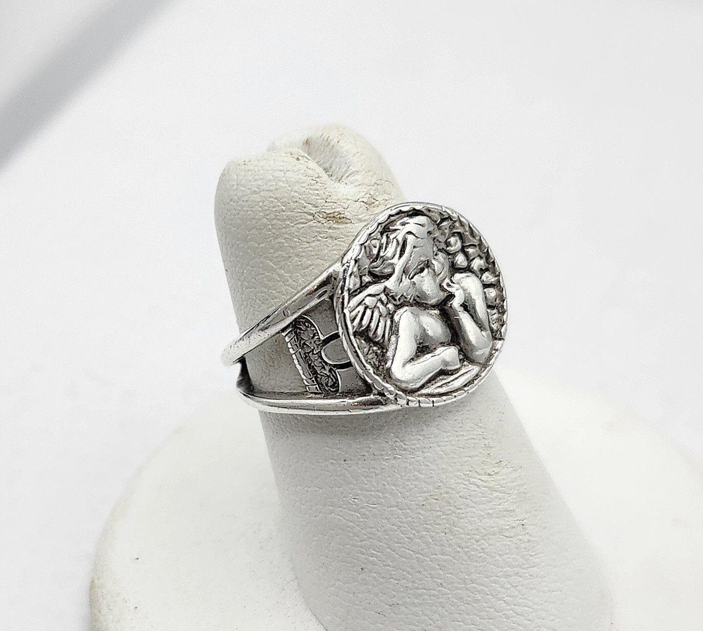 Designer Vintage Shube’s Dakota West Sterling Silver Cherub Angel Ring Size 5