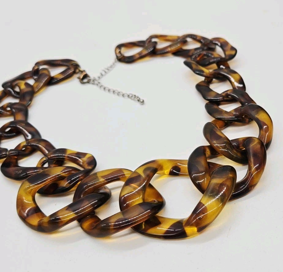 Faux TORTOISE SHELL Necklace Rootbeer Lucite Acrylic Chain Link Rings Graduated