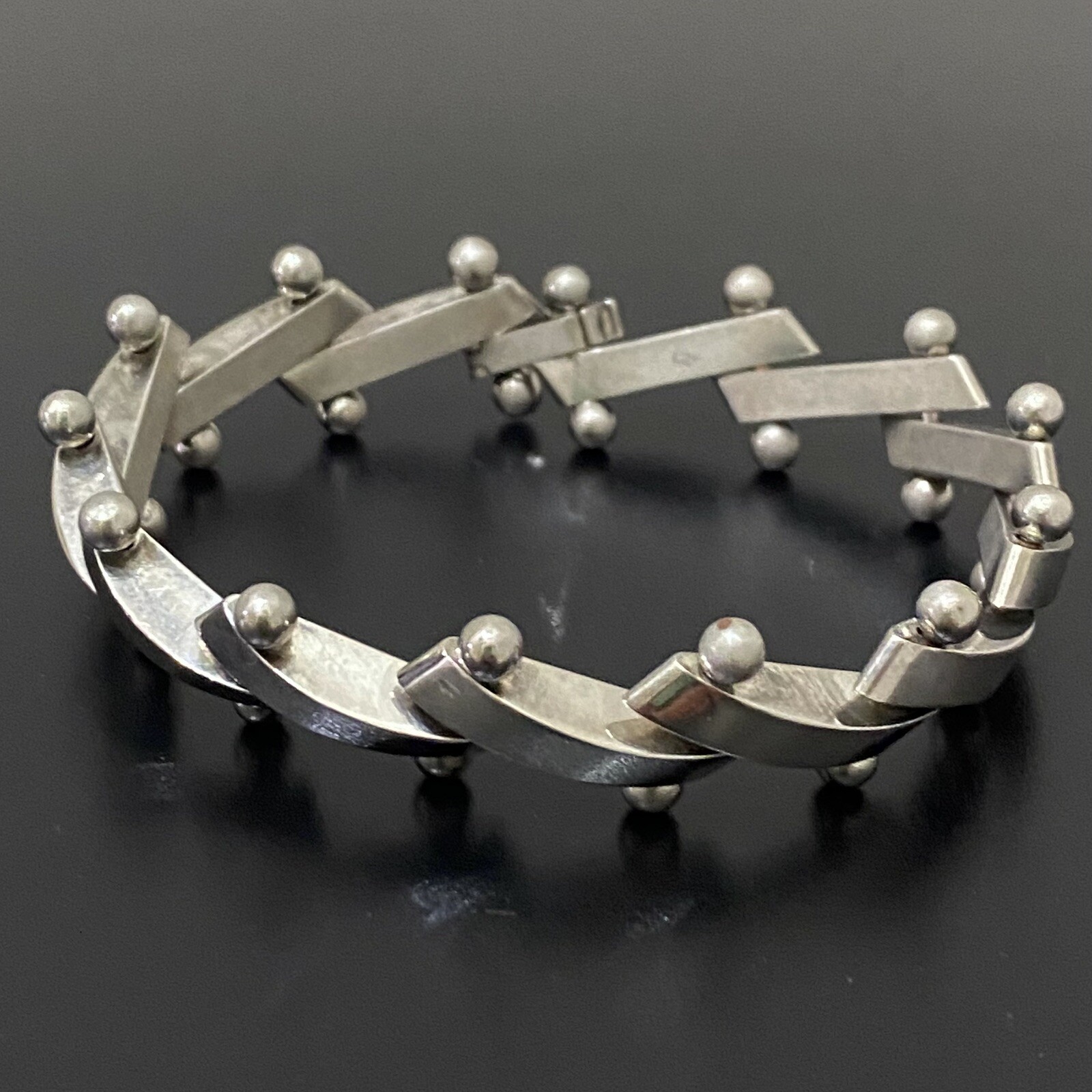 Vintage Silver-plated Modernist Ball Bolt Bar DNA Link Bracelet 44g.