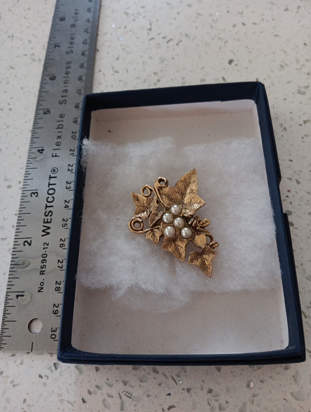 Vintage Faux Pearl Grapes Brooch Gold Tone Large Leaf Cluster Vine
