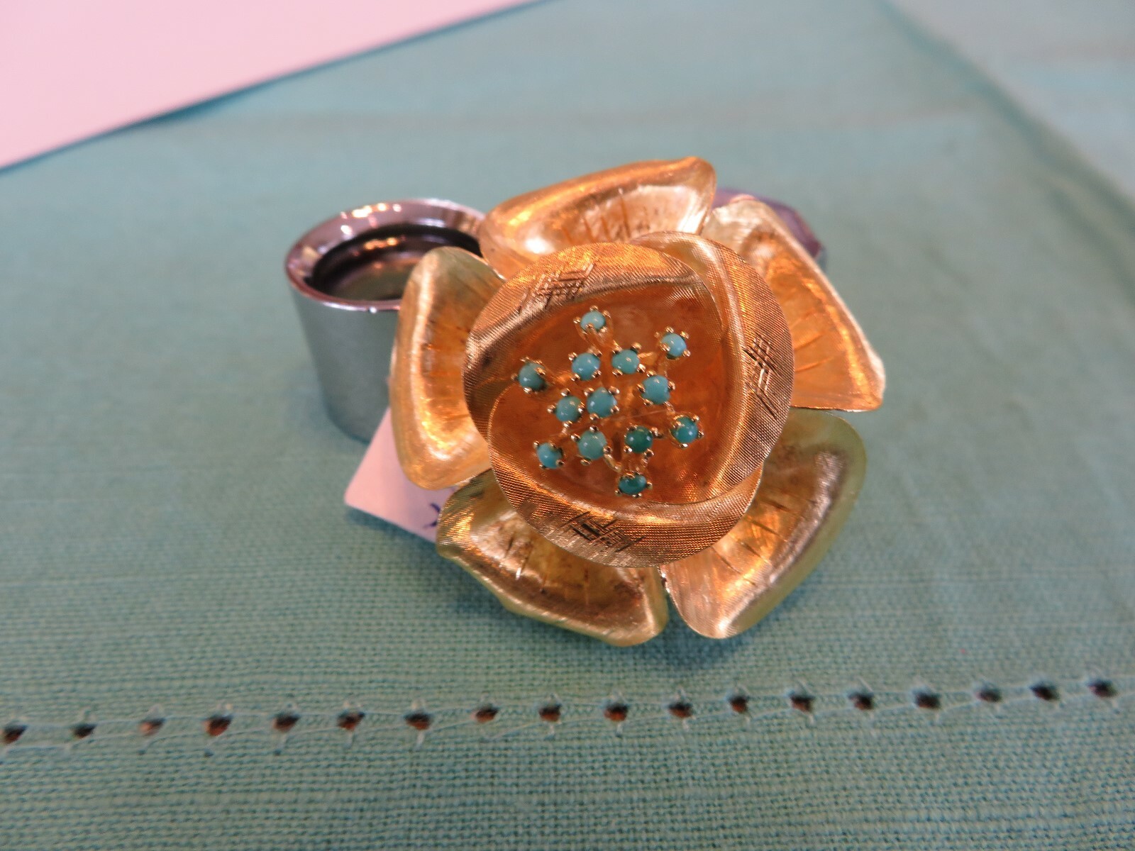 ART DECO 18K GOLD ITALY TURQUOISE FLOWER BROOCH 39 MM ROUND