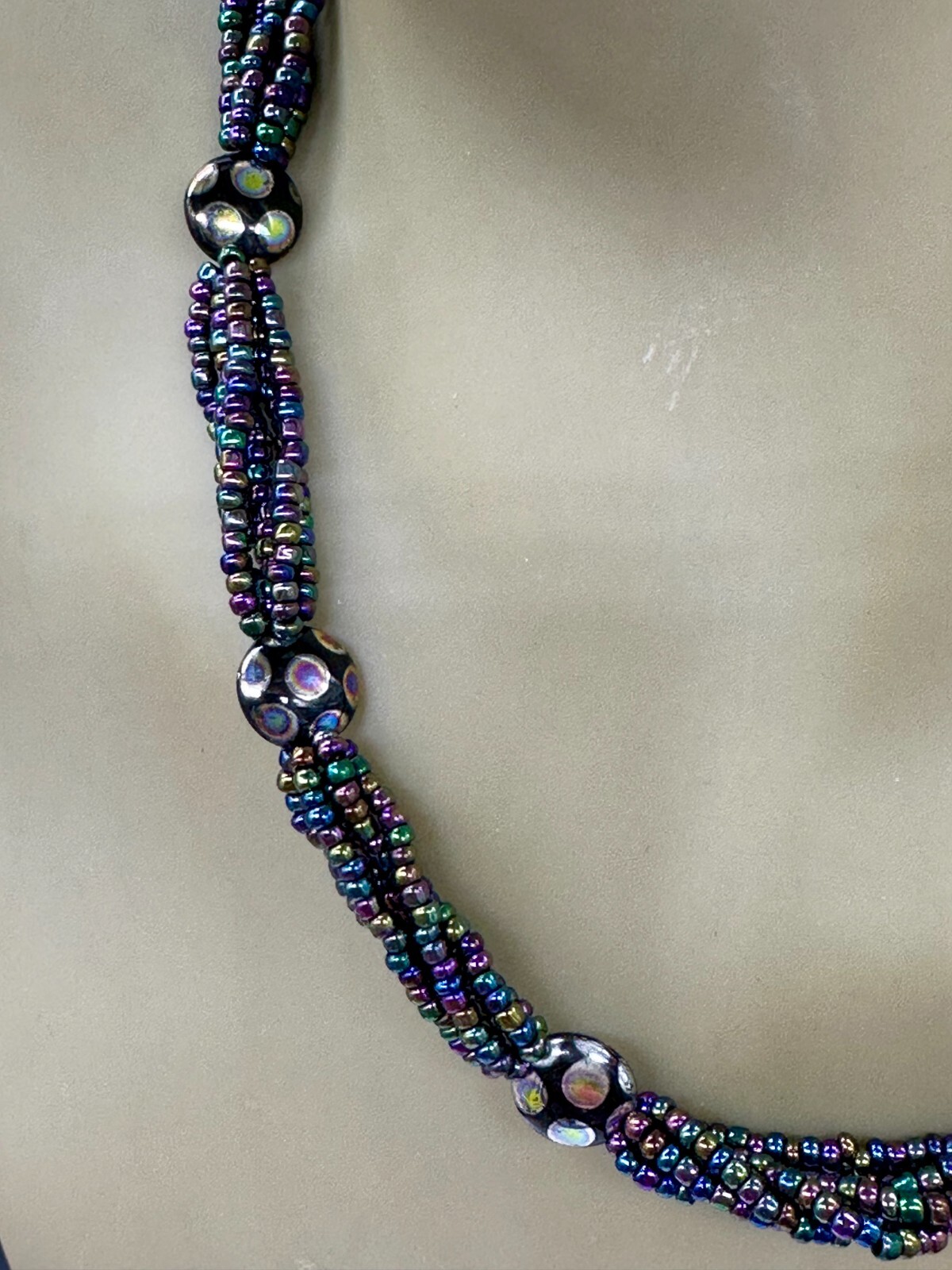 VINTAGE PEACOCK PURPLE SEED BEAD MULTI STRAND NECKLACE SILVER DOT ART GLASS