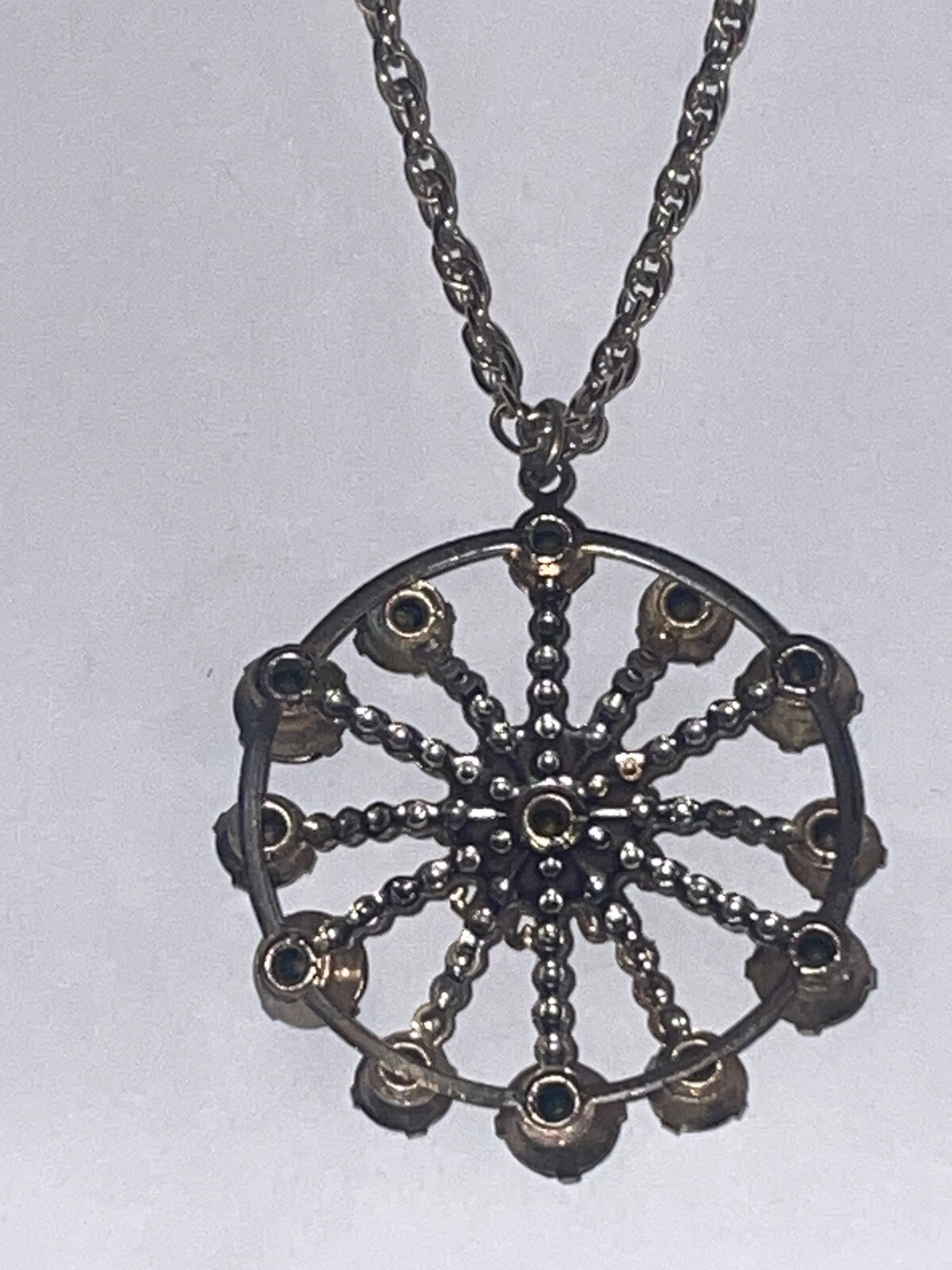 Vintage CA Co 12K Gold Filled 24″ w Green & Clear Stone Starburst Pendant🌺🌺