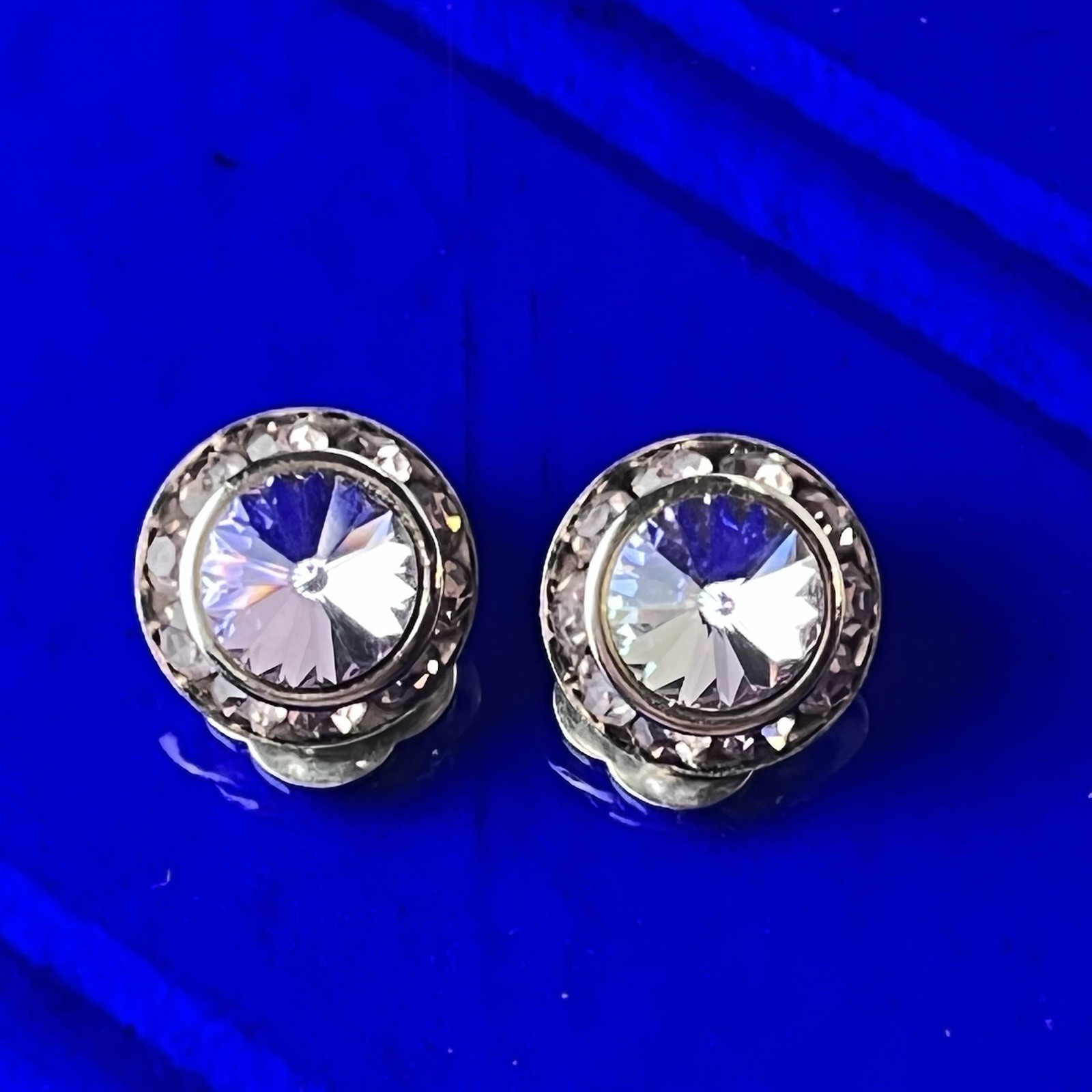 Vtg 1950s Clip-On Earrings – Iolite Blue Rivoli Stones -Clear Rhinestones – 1/2”