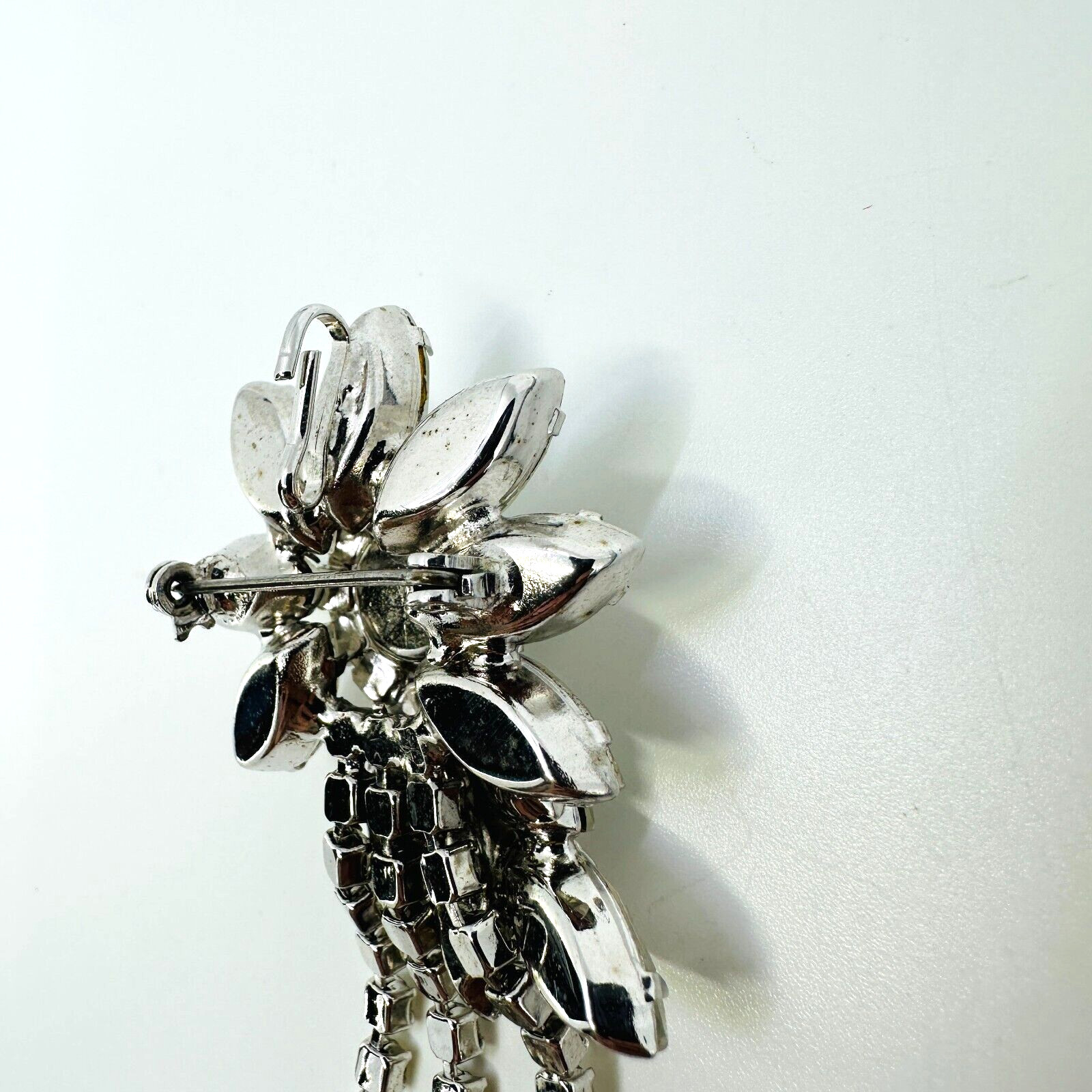 VTG Brooch Rhinestone Flower Prong Set Pendant Stunning Unsigned Beauty 3.5″
