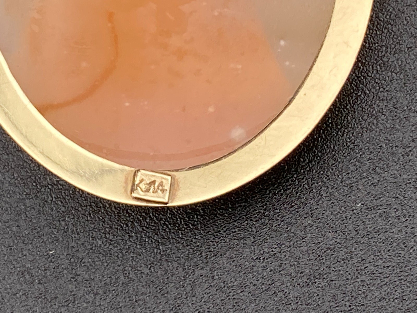 14k Gold Left Facing 1.49″ Hand Carved Cameo Brooch Pin Pendant Authentic 6.7gm