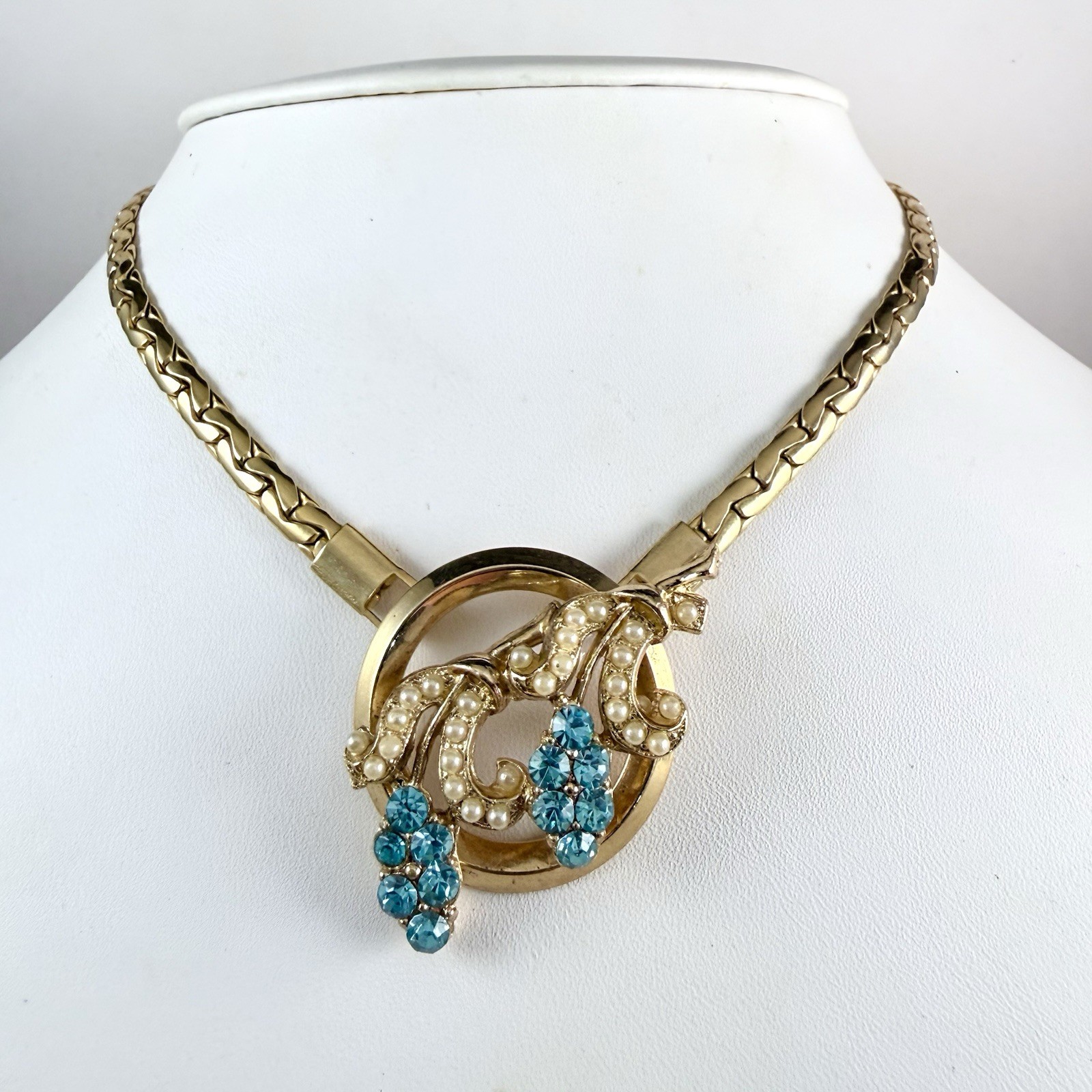 Vintage Aqua Blue Rhinestone Faux Pearl Flower Gold Tone Necklace 16.5″